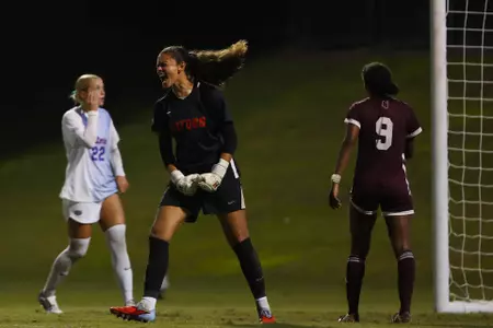 Paloma Peña vs Mississippi State 251010