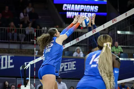 during the Gators' match against Rice at the NCAA Tournament on Friday, December 5, 2025 at Moody Coliseum in Dallas, Tx. / UAA Communications photo by Hannah Morgan White