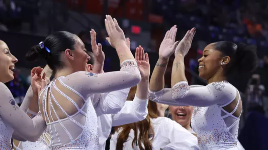 Alyssa Arana and Sloane Blakely 250110