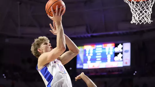 Gators 89, Bulldogs 59