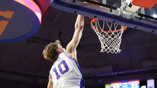 Gators 89, Aggies 70