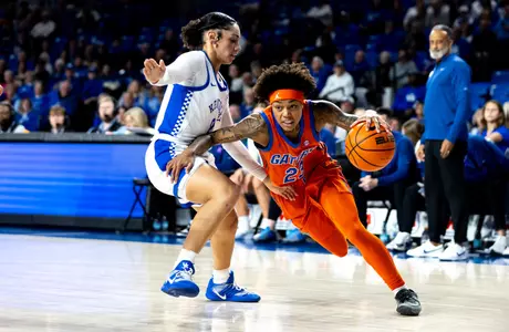 Liv McGill drives baseline against No. 7/9 Kentucky