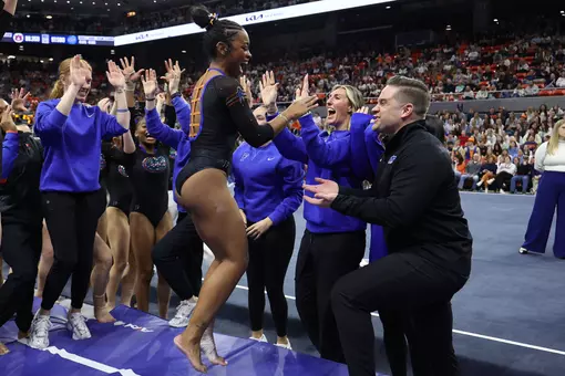 Selena Harris-Miranda celebrates winning vault 260123