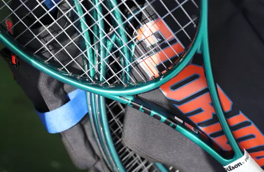 tennis racquet