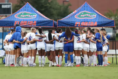 Florida huddles pre-match prior to facing LSU 10-2-2026