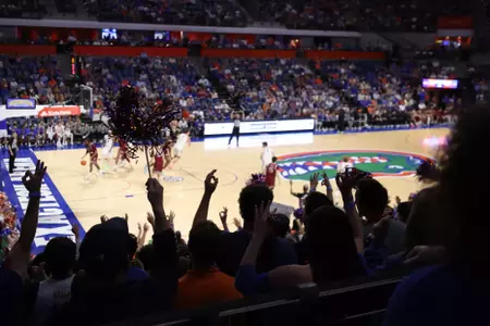 Gators 76, Gamecocks 62