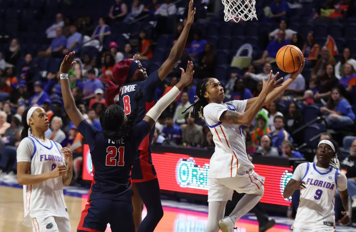 Laila Reynolds with the driving reverse layup against Ole Miss