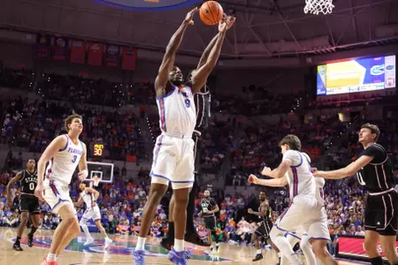Gators 108, Bulldogs 74