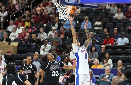 Me'Arah O'Neal with the layup in Florida's 86-68 First Round SEC Tournament Win Over Mississippi State