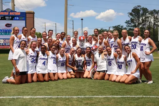 Florida Lacrosse Team Photo with Big 12 Regular Season Trophy