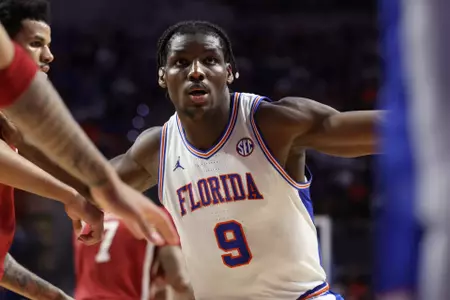 Gators 111, Razorbacks 77
