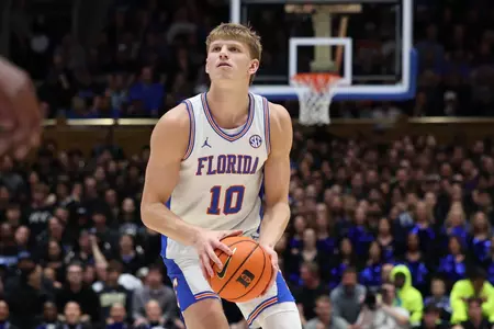 Thomas Haugh prepares to take a jump shot in the Gators' 2025 game at Duke.