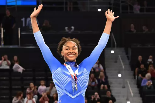 Skye Blakely wins U.S. Classic uneven bars and balance beam titles 260718