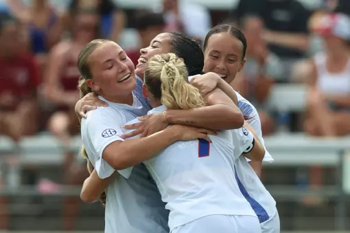 Sophia Sindelar (left), Zoe Main, Norah Abbott celebrate a Kyra Taylor (center) goal versus Florida State 260823