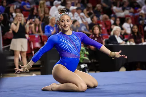 Danie Ferris competes floor exercise at NCAA Tempe Regional 260402