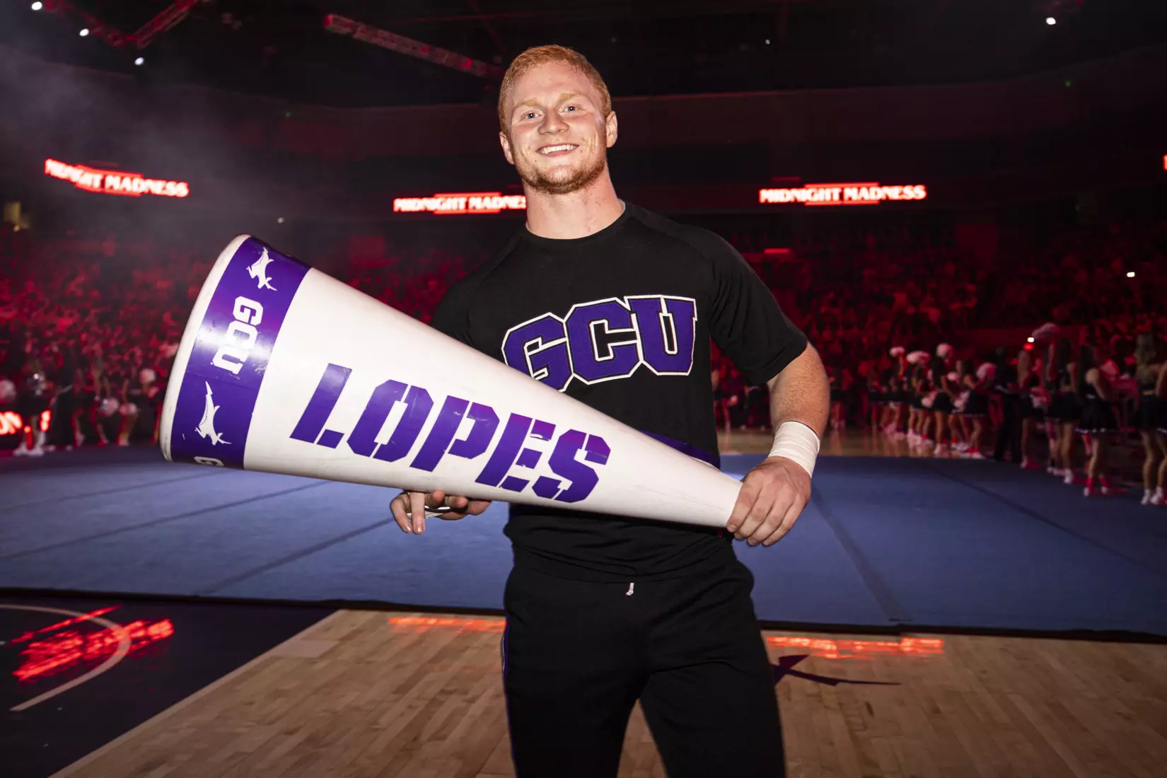 PHOENIX, AZ - October 1: The GCU Havocs pack GCU Arena for the unofficial tip-off to basketball season at 2021 Midnight Madness.