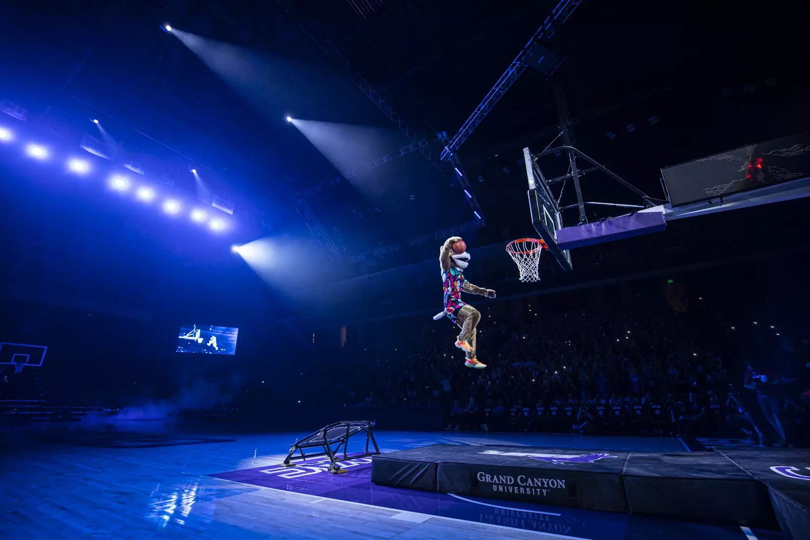 PHOENIX, AZ - October 1: The GCU Havocs pack GCU Arena for the unofficial tip-off to basketball season at 2021 Midnight Madness.
