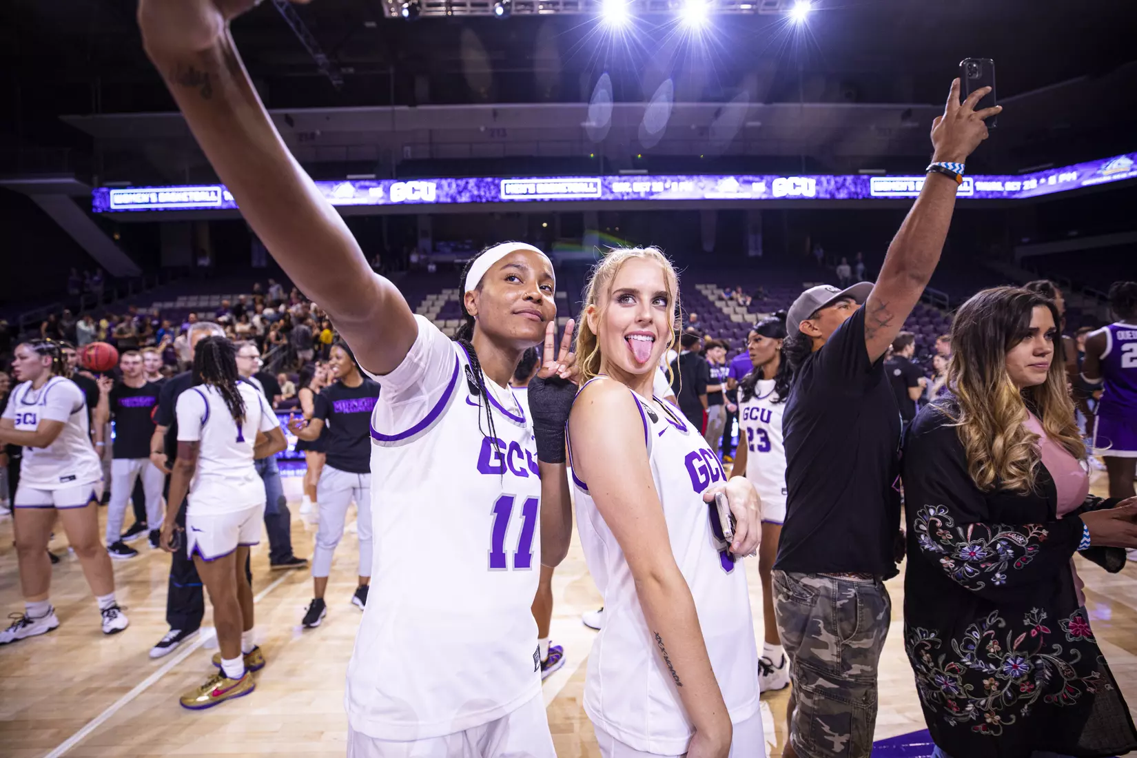 PHOENIX, AZ - October 1: The GCU Havocs pack GCU Arena for the unofficial tip-off to basketball season at 2021 Midnight Madness.