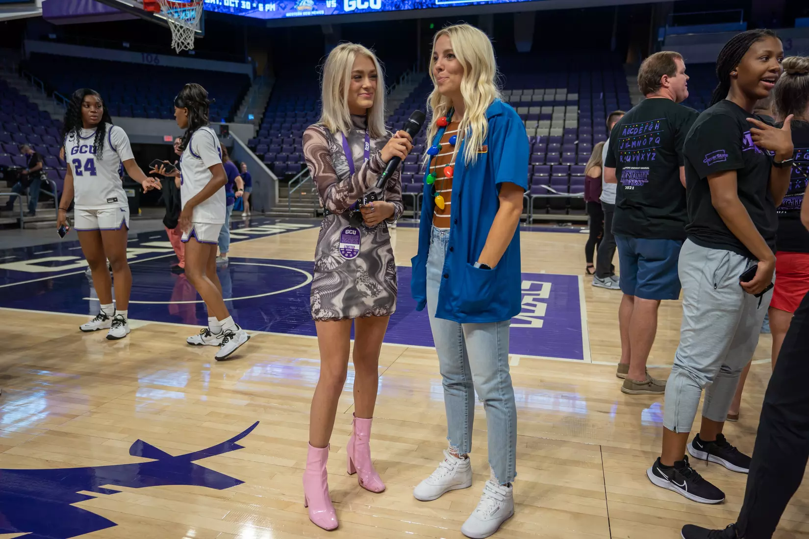 PHOENIX, AZ - October 1: The GCU Havocs pack GCU Arena for the unofficial tip-off to basketball season at 2021 Midnight Madness.
