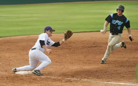 Jay Green makes a play for an out.