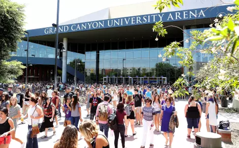 GCU Arena students - large