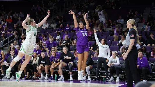 Phoenix, AZ Nov. 16 , 2023: GCU falls to Oregon 64-56 at GCU Arena. Photo David Kadlubowski/GCU