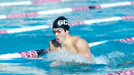 Harper Houk competes