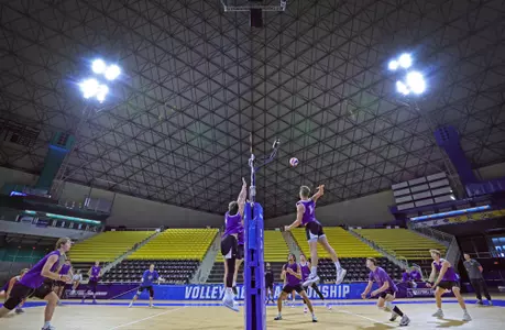 Long Beach, CA April 29, 2024 :GCU men’s volleyball takes part in a practice session as part of the 2024 NCAA Volleyball Championship in Long Beach, CA. . David Kadlubowski/GCU