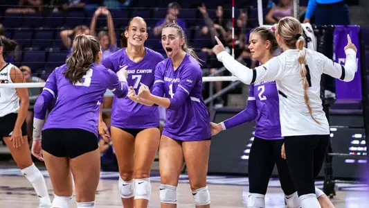 Lopes celebrating after big point