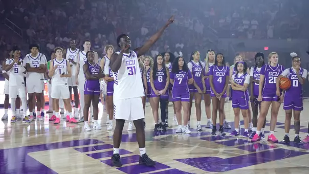 Phoenix, AZ Oct. 2, 2025 : Midnight Madness 2025 at Global Credit Union Arena. David Kadlubowski/GCU.