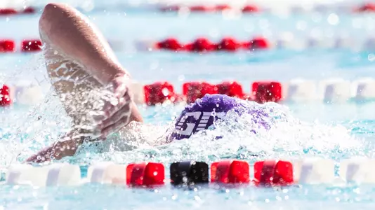 lopes swimmer mid-race