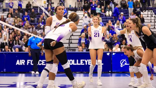 Starr and lopes celebrate after clinching the match