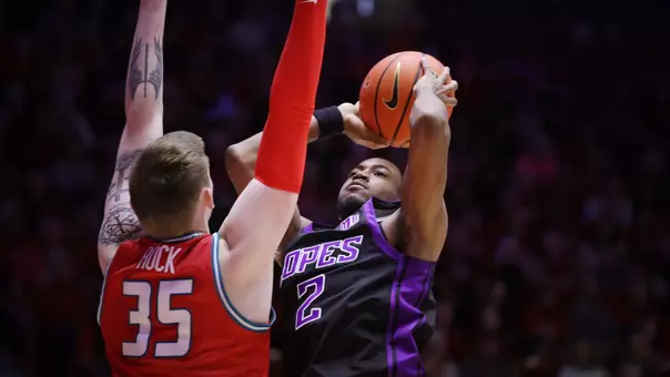 Albuquerque, NM Jan. 13, 2026: The Lopes fall 87-64 to the New Mexico Lobos. At The Pit in Albuquerque, NM. David Kadlubowski/GCU