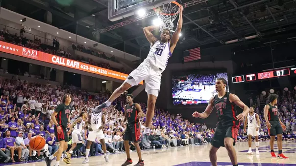 Phoenix, AZ Feb. 25, 2026: The Lopes dominate UNLV 80-67 at Global Credit Union Arena. David Kadlubowski/GCU