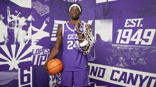 Phoenix, AZ : April 17, 2026: Men’s basketball recruit Omaha Biliew. David Kadlubowski/GCU