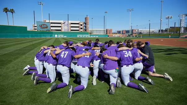 baseball huddle