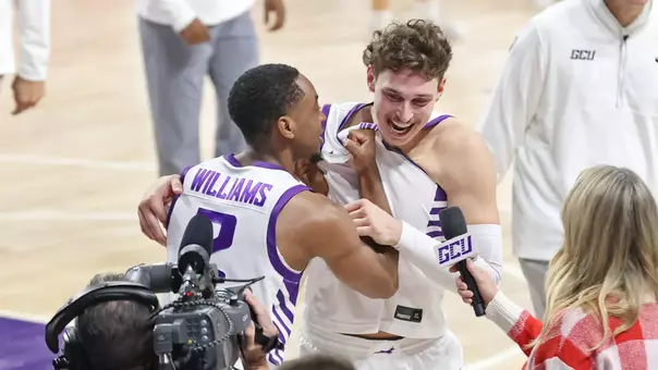 Phoenix, AZ Dec. 2, 2025: The Lopes secure a 67-45 win over Stetson at Global Credit Union Arena. David Kadlubowski/GCU