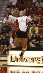 Kathleen Luft led UGA with 11 kills at No. 1 Florida.