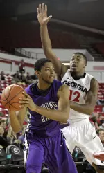 Kenny Gaines scored a team-high 16 points in just 18 minutes of play.