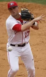 Kyle Farmer went 1-for-4 with an RBI and sterling defense Monday.