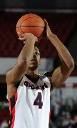Charles Mann hit two free throws with 2.5 seconds left to give Georgia the win.