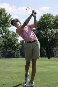 Freshman Davis Thompson leads the Bulldogs in round one.