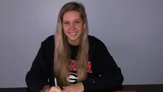 Mallory Hernandez Signing