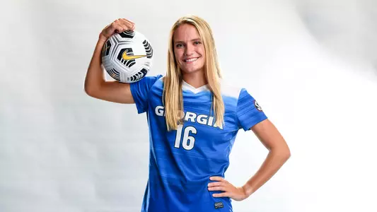 Georgia goalkeeper Liz Brucia (16)