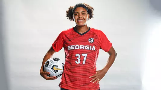 Georgia forward Alexis Parker (37)