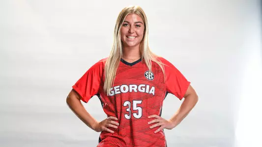 Georgia midfielder Sydney Stephens (35)