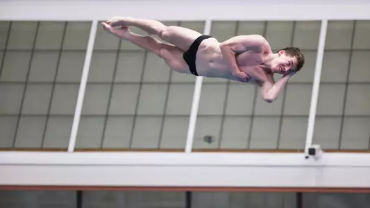 Georgia diver Zach Allen during the Georgia Diving Invitational at the Gabrielsen Natatorium in Athens. Ga., Jan. 1, 2021. (Photo by Chamberlain Smith)