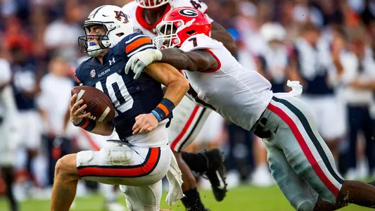 Georgia Bulldogs inside linebacker Quay Walker