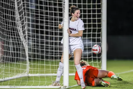 Georgia forward Mollie Belisle (12) during a match against Florida at the Turner Soccer Complex in Athens, Ga., on Thursday, Oct. 21 , 2021. (Photo by Mackenzie Miles)