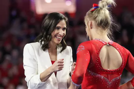 Courtney Kupets Carte